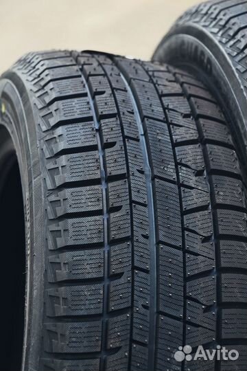 Yokohama Ice Guard IG50+ 215/60 R16 131