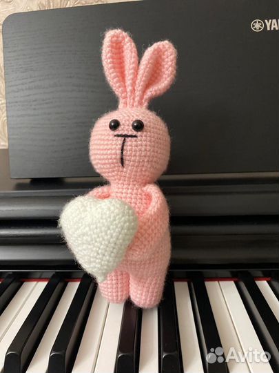 Зайка брелок ручной работы. Подарок на 8 марта