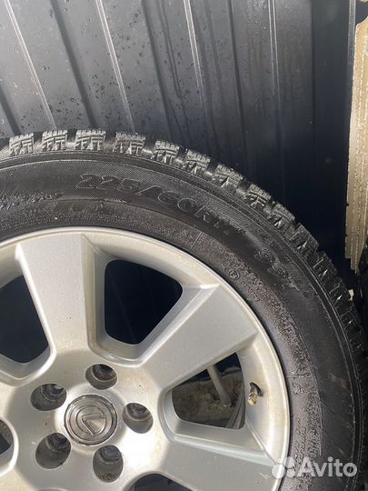 Hankook Winter I'Pike 225/60 R17