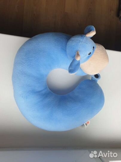 Подушка для путешествий детская