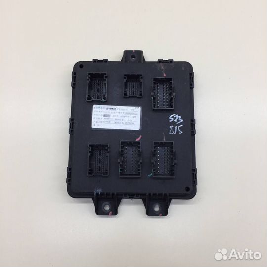 Б/У Б/У Блок управления дверями 802000366AA omoda