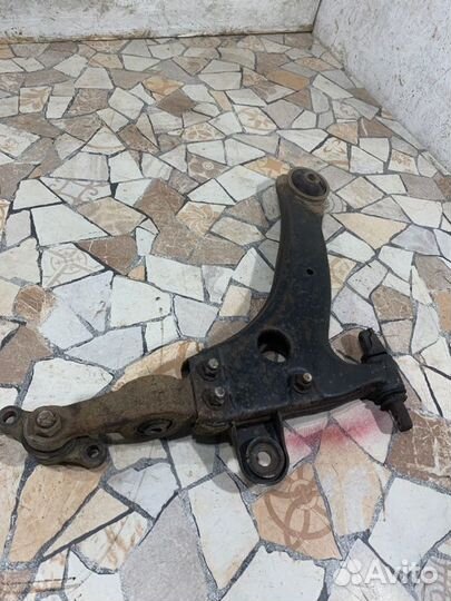 Рычаг нижний передний левый Hyundai Sonata New 2.0