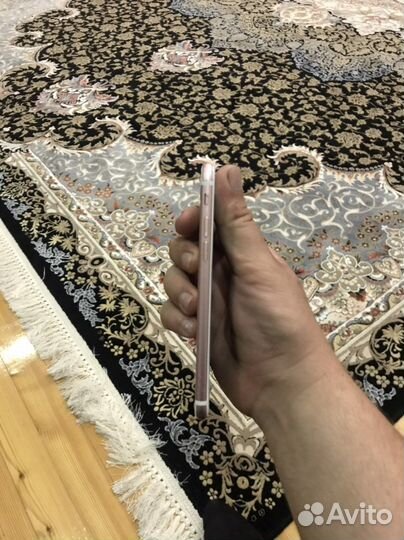 Телефон iPhone 7 128gb