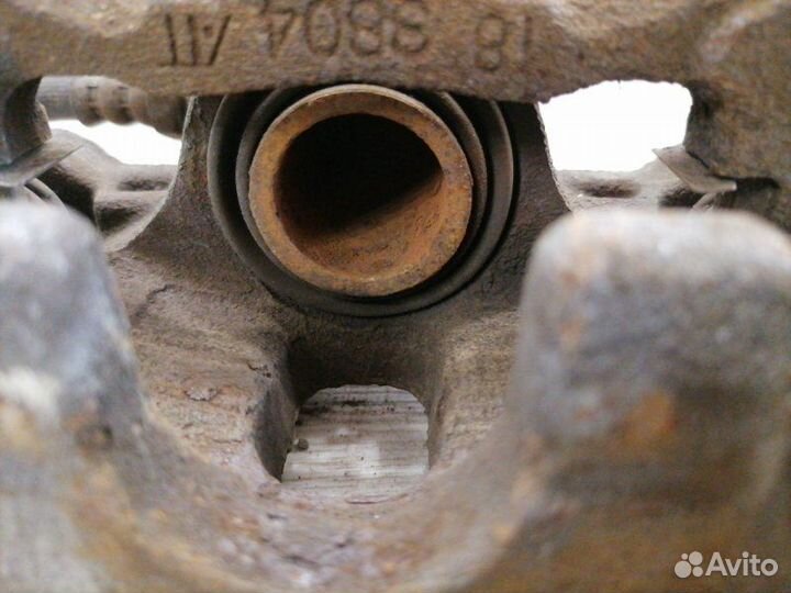 Суппорт задний правый Mitsubishi Lancer 9 CS5W