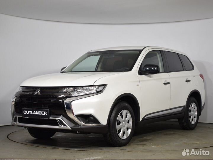 Mitsubishi Outlander 2.0 CVT, 2022