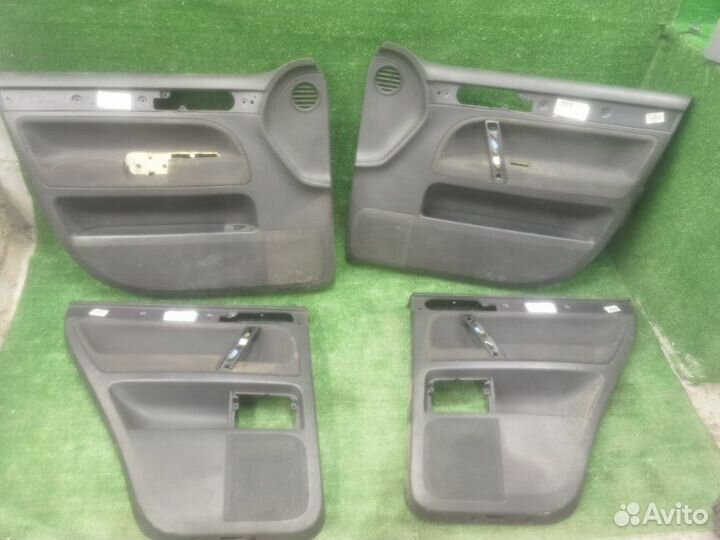Обшивка двери задняя левая Volkswagen Touareg I
