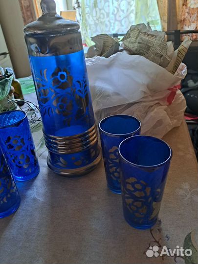 Графин,кувшин и стаканы синие