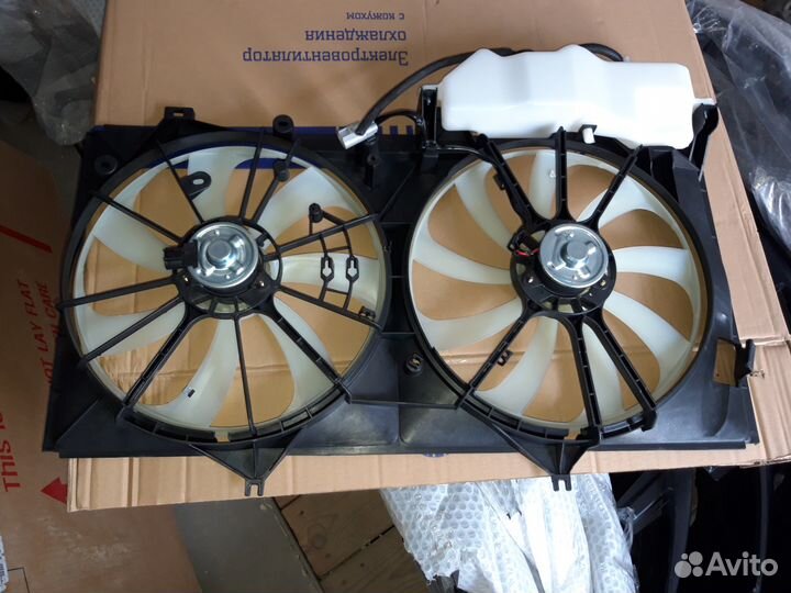 Диффузор с вентиляторами в сборе тойота камри 55