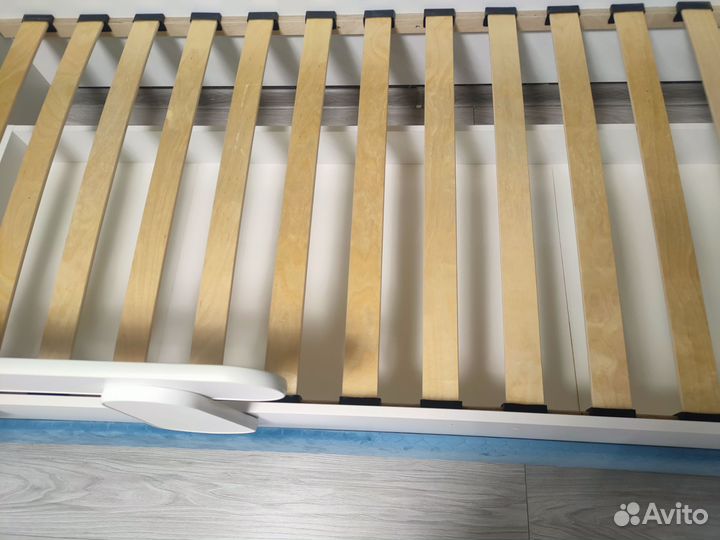 Детская кровать от 3 лет с бортиками