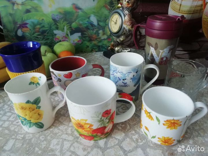 Кружки много разных