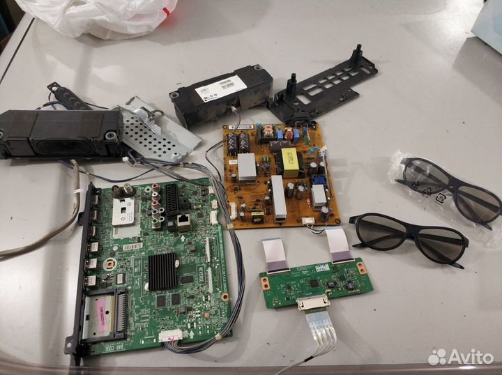 Телевизор LG 42LN570
