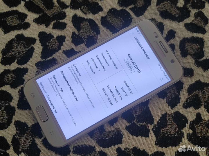Телефон Samsung galaxy А7 2017 3/32