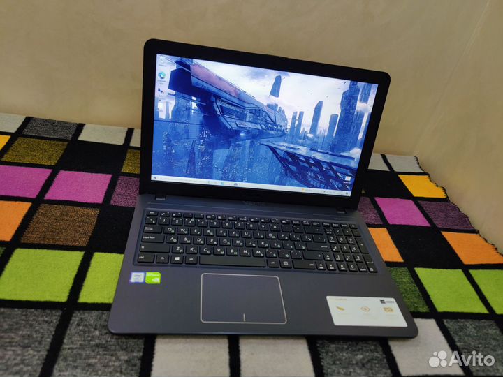 Игровой ноутбук asus R540UB-DM1164T