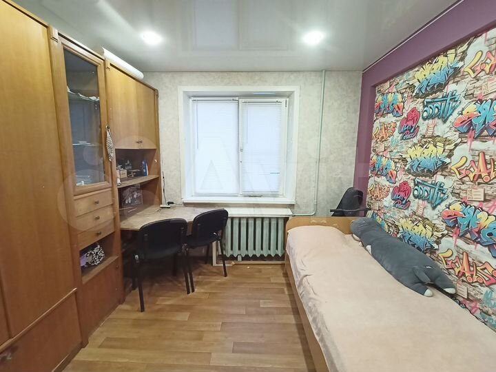 2-к. квартира, 52 м², 2/5 эт.