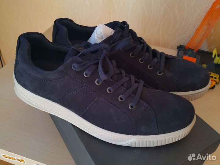 Кроссовки мужские Ессо