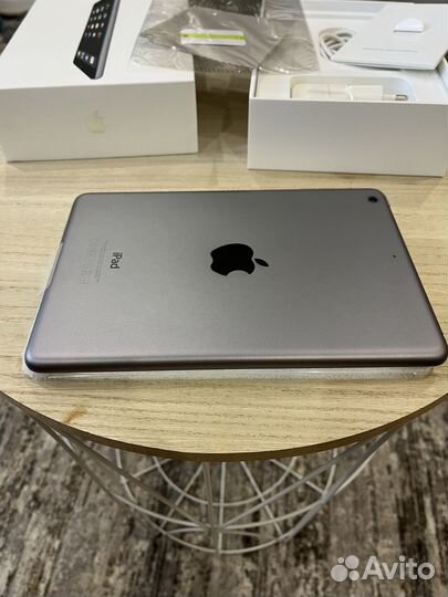 Продам iPad mini 2 16GB WiFi (в идеале)