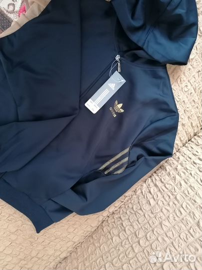 Спортивный костюм женский