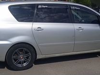 Toyota Ipsum 2.4 AT, 2002, 350 000 км, с пробегом, цена 685 000 руб.