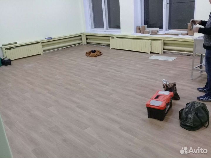 Укладка линолеума