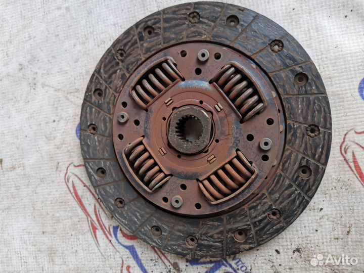 Корзина с диском сцепления Hyundai Solaris 1.4