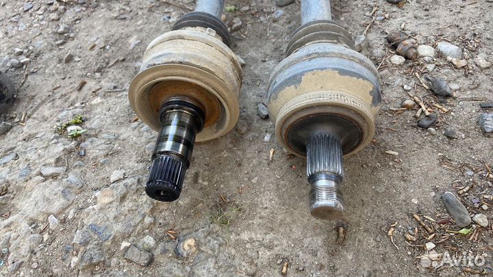 Привод задний Mercedes W207 W204