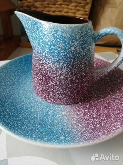 Молочник и тарелка