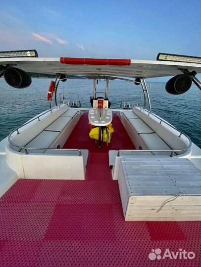 Продам моторное судно 