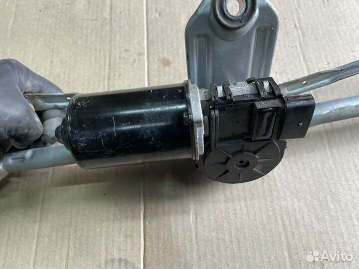 Моторчик трапеции лобового стекла Киа Спортейдж 3