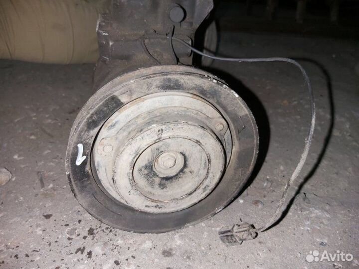 Компрессор кондиционера Mitsubishi Pajero V23C