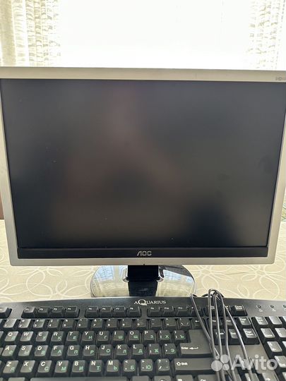 Монитор AOC, принтер HP laserJet P1102