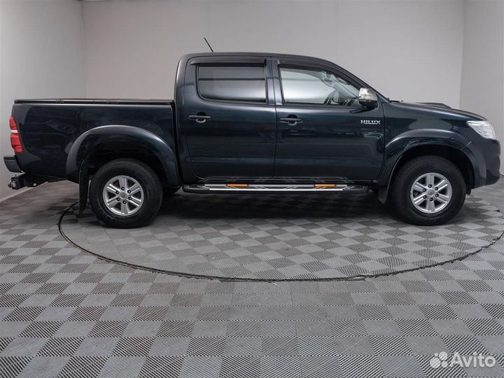 Toyota Hilux, 2014
