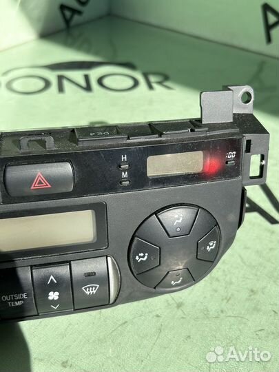 Блок управления климатом toyota rav 4 xa20