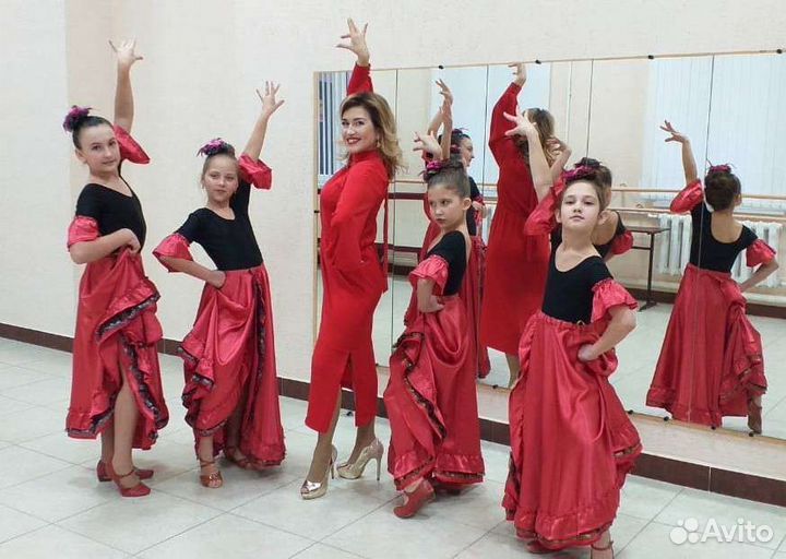 Костюмы детские,народные, эстрада, для выступлений