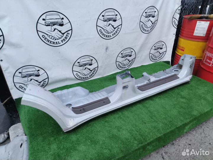 Порог кузова правый Toyota Land Cruiser Prado