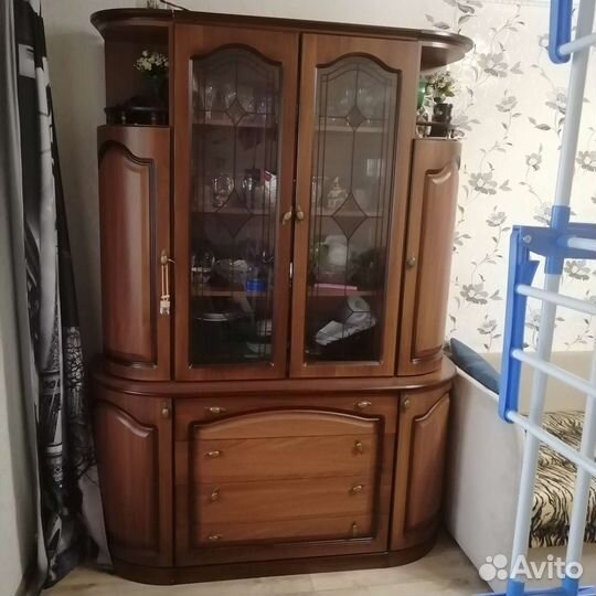 Буфеты и серванты бу