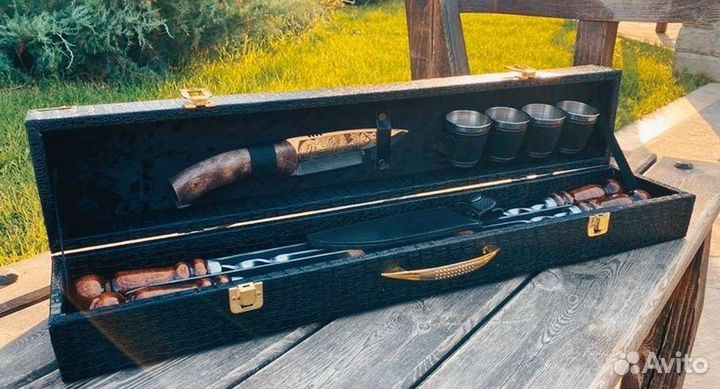 Подарочный набор шампура в кейсе кожа