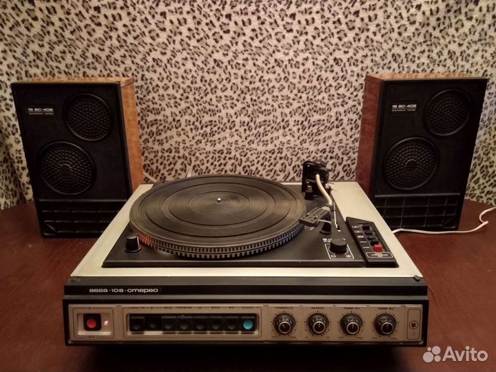 Проигрыватель Вега 108 с колонками