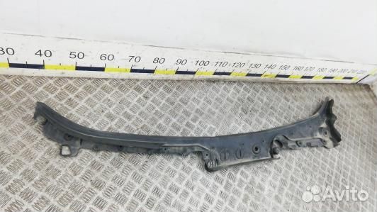 Накладка декоративная (жабо, дождевик) BMW 5 F10/F