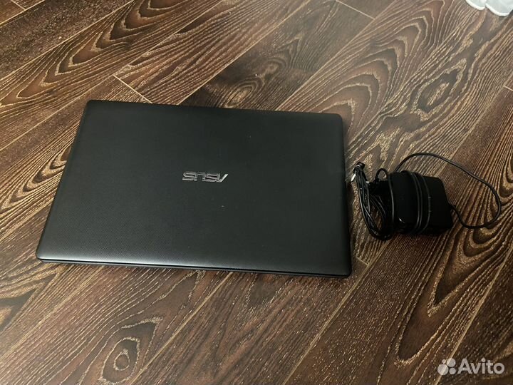 Ноутбук Asus F552C