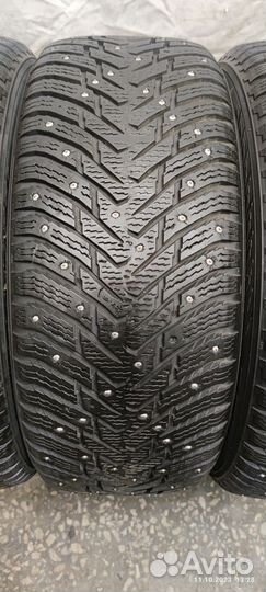 Nokian Tyres Hakkapeliitta 8 235/55 R17 103T
