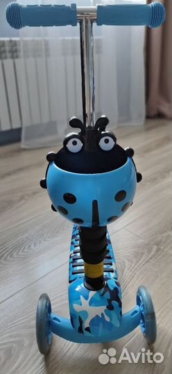 Самокат детский трехколесный с сиденьем