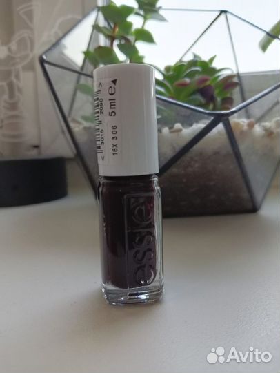 Лак для ногтей Essie