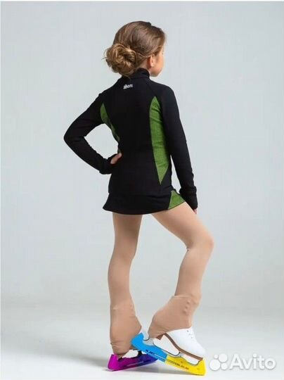 Костюм для фигурного катания новый 146