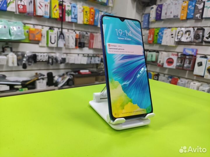Телефон Xiaomi Mi 9 Lite