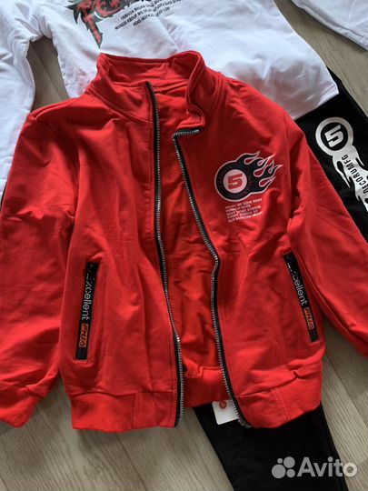 Костюм тройка спортивный