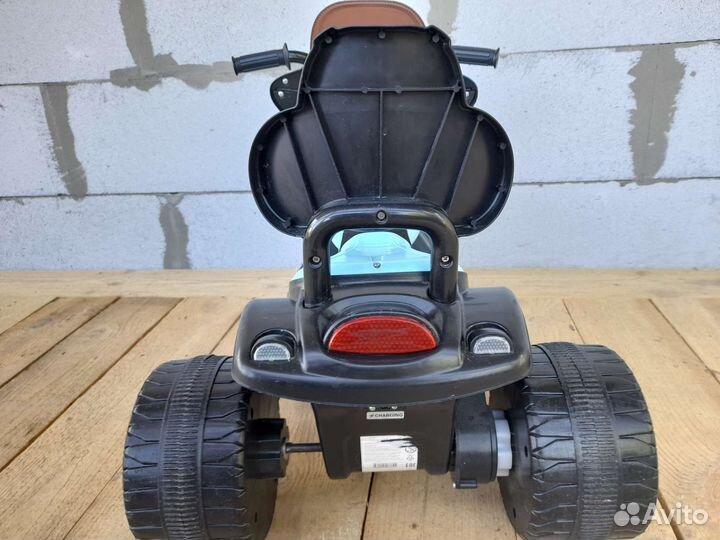 Детский трехколесный мотоцикл на аккумуляторе