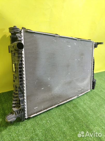 Радиатор основной Audi RS6 (C8) 2019