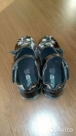 Туфли для девочки 32