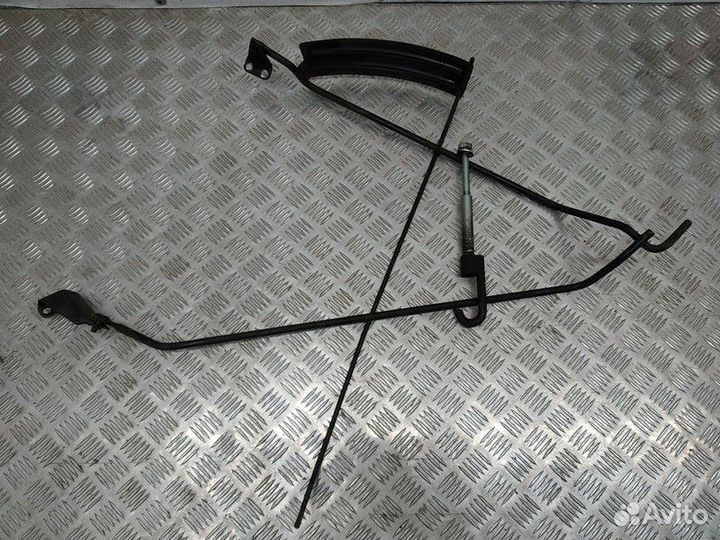 Кронштейн Mitsubishi Outlander II (2005—2009)