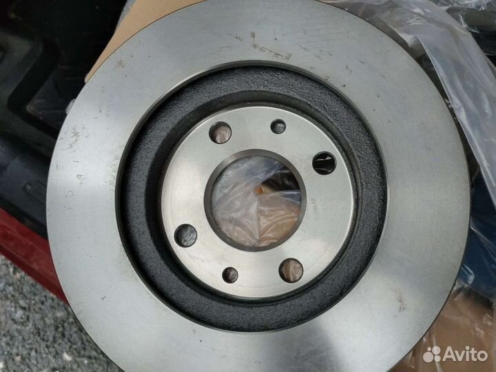 Тормозные диски Bosch, цена за 2шт, для LADA, d239